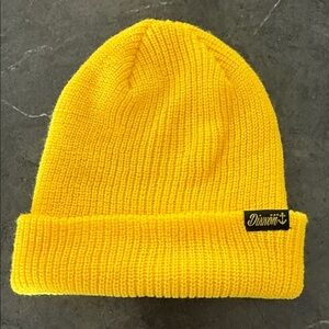 DIXXON DOCK BEANIE - YELLOW